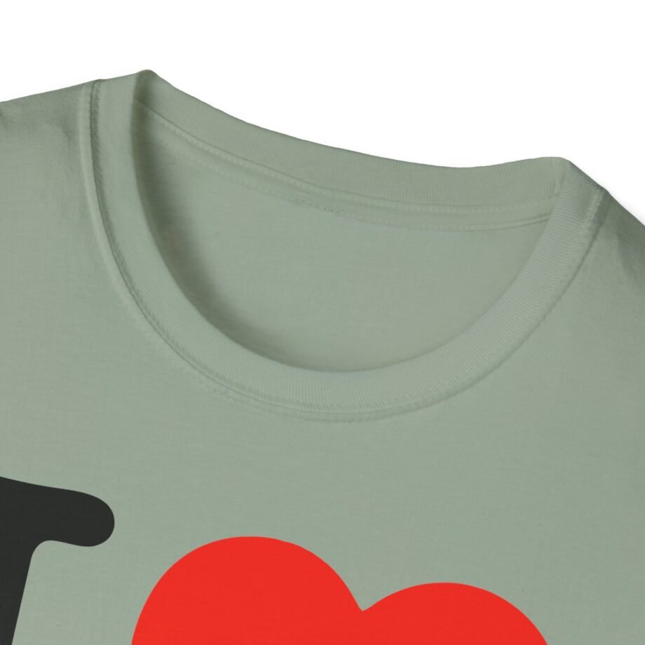I Love NMIXX Unisex Softstyle T-Shirt