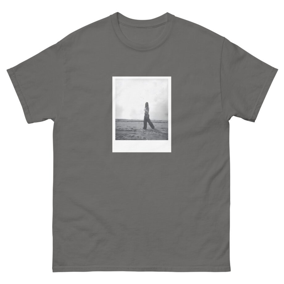 Ava Max Unisex classic tee