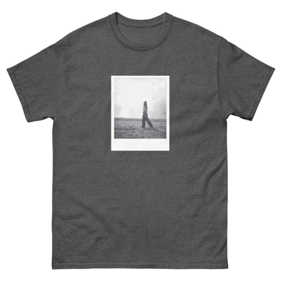 Ava Max Unisex classic tee