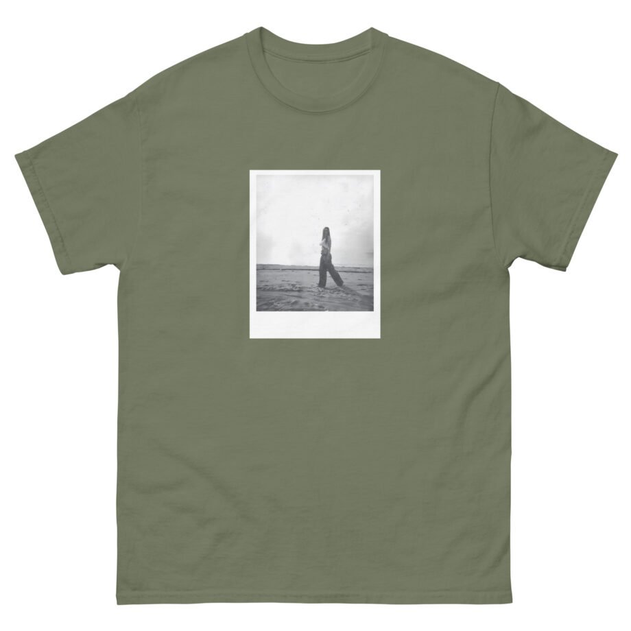 Ava Max Unisex classic tee