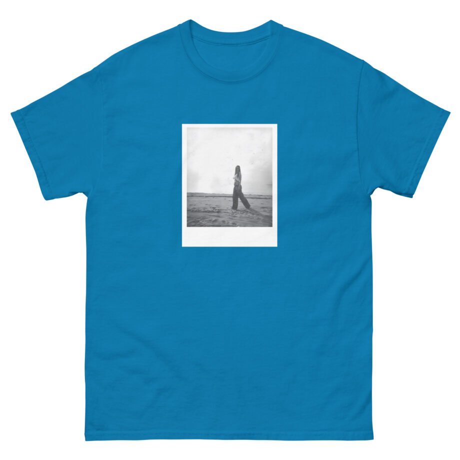 Ava Max Unisex classic tee